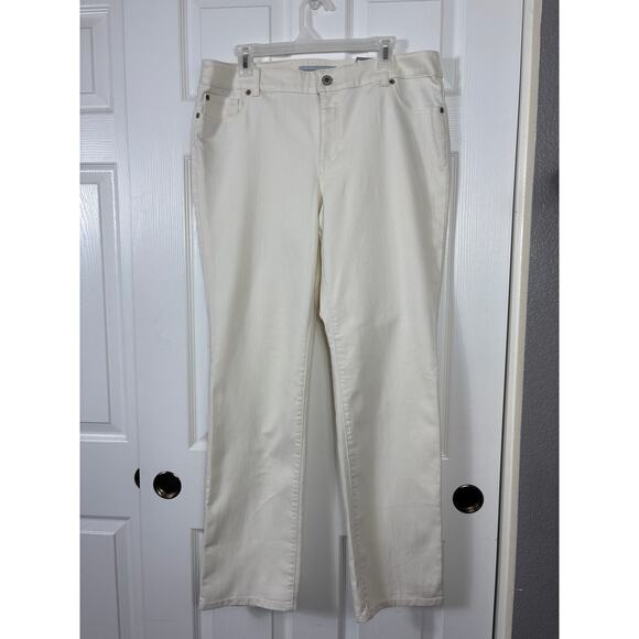 Chico's Platinum Denim Ivory Ultimate Fit Slim Leg Jeans Size 2.5 14 NWT - Picture 1 of 11
